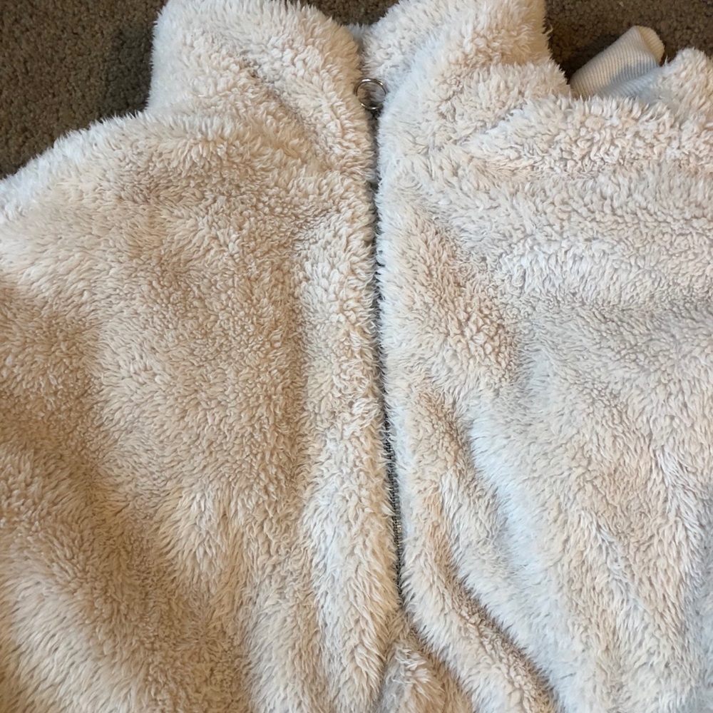 Express Sweater - Picture 4 of 5